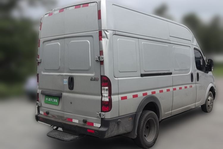 Used Dongfeng Yufeng 2021 2.3T Power King Rear-Drive Van Long Wheelbase High Roof Dual Rear Tires 3-Seater China VI Standard M9T Rear Right 45 Deg