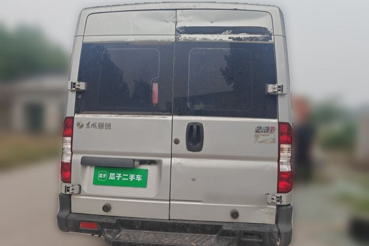 Used Dongfeng Yufeng 2021 2.3T Power King Front-Drive Logistics Van Long Wheelbase Mid-Roof 6–9 Seats China VI Standard M9T Rear