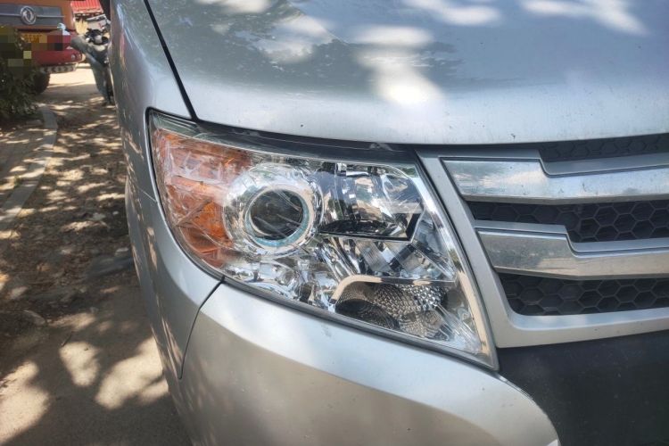 Used Dongfeng Yufeng  Right Front Headlight