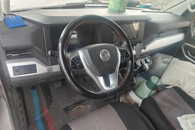 Used Dongfeng Yufeng 2021 2.0T Value Edition Van Long Wheelbase Mid-Roof 3-Seater China VI Standard D20 Steering Wheel