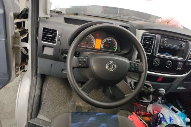Used Dongfeng Yufeng 2021 2.3T Power King Front-Drive Van Long Wheelbase Mid-Roof 3-Seater China VI Standard M9T Steering Wheel