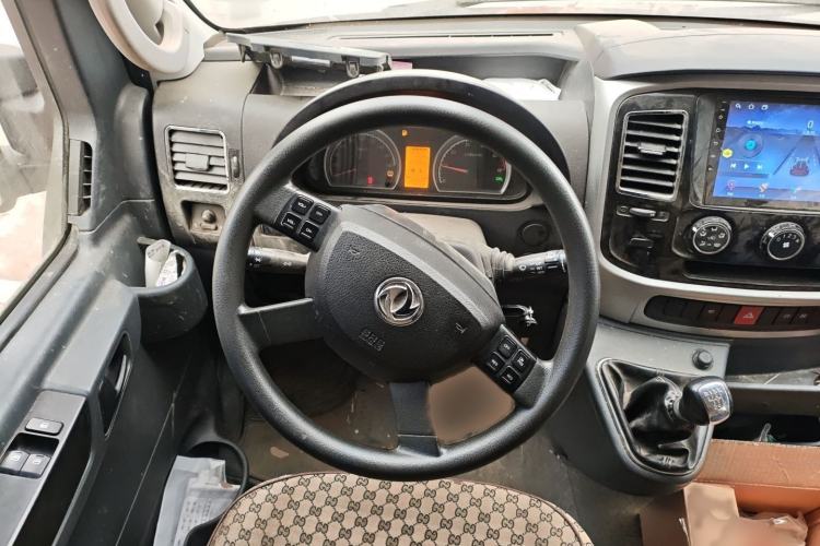 Used Dongfeng Yufeng 2021 2.3T Power King Rear-Drive Logistics Vehicle Long Wheelbase High Roof Dual Rear Tires 6–9 Seats China VI Standard M9T Steering Wheel