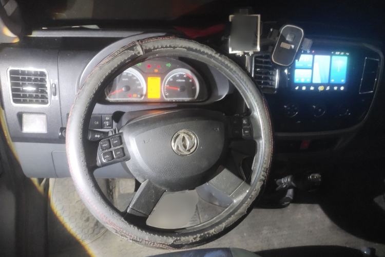 Used Dongfeng Yufeng 2021 2.3T Power King Front-Drive Van Long Wheelbase Mid-Roof 3-Seater China VI Standard M9T Steering Wheel