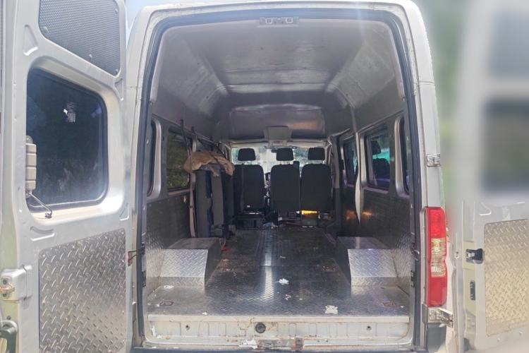 Used Dongfeng Yufeng  Trunk