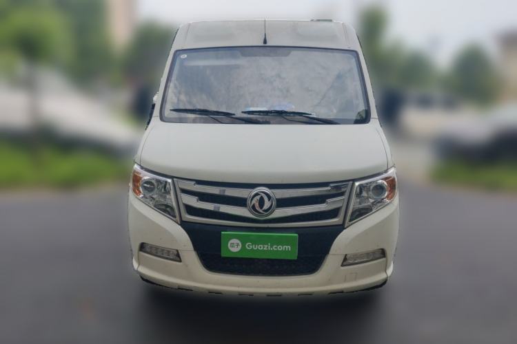 Used Dongfeng Yufeng 2021 2.0T Value Edition Logistics Vehicle Short Wheelbase Mid-Roof Design 5-9 Seater China VI Emission Standard D20 Front