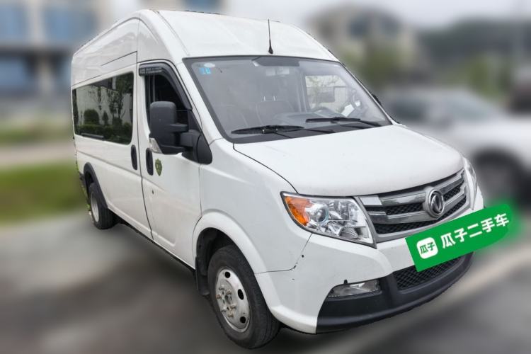 Used Dongfeng Yufeng 2021 2.4T Rear-Drive Logistics Vehicle Long Wheelbase High Roof Dual Rear Tires 6–9 Seats China VI Emission Standard YCY24140-60 Front Right 45 Deg