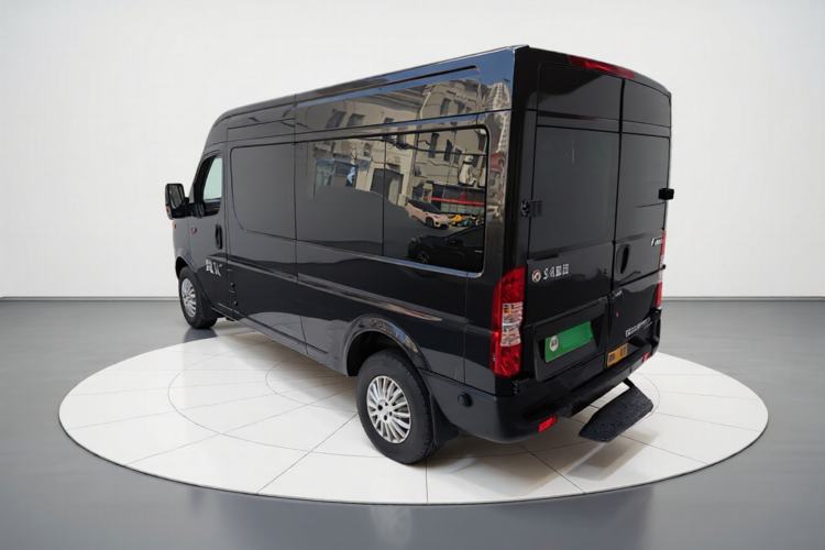 Used Dongfeng Yufeng 2023 V9+ 2.0T Manual Front-Wheel-Drive Multi-Function Mid-Roof Van with 7/8/9 Seats Exterior 3