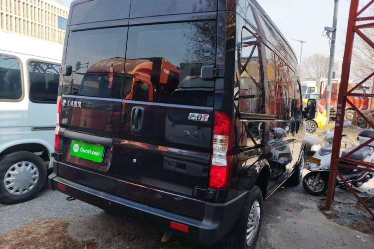 Used Dongfeng Yufeng 2023 V9+ 2.0T Automatic Front-Wheel-Drive Short Wheelbase Mid-Roof Design—5/6-Seater Exterior 5