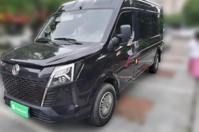 Used Dongfeng Yufeng 2023 V9+ 2.0T Manual Rear-Drive Multi-Function Mid-Height 7/8/9-Seater