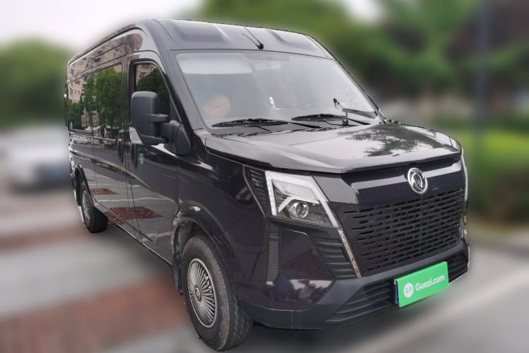 Used Dongfeng Yufeng 2023 V9+ 2.0T Manual Rear-Drive Multi-Function Mid-Height 7/8/9-Seater Front Right 45 Deg
