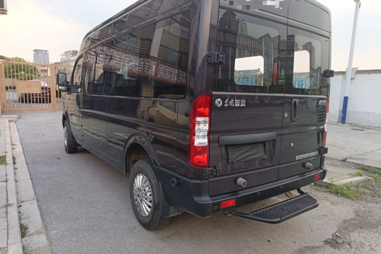 Used Dongfeng Yufeng 2023 V9+ 2.0T Manual Rear-Drive Multi-Function Mid-Height 7/8/9-Seater Rear Left 45 Deg