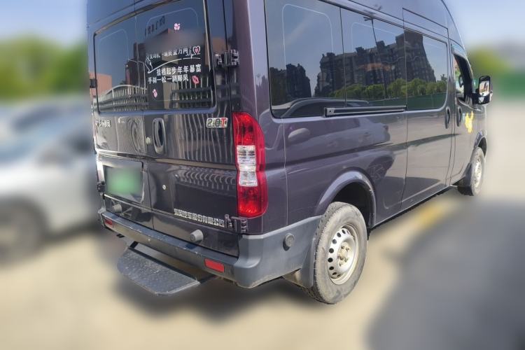 Used Dongfeng Yufeng 2023 V9+ 2.0T Manual Front-Drive Multi-Function Mid-Roof High-Roof 7/8/9-Seater Rear Right 45 Deg