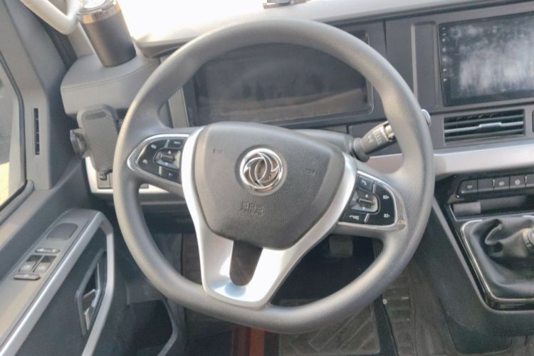 Used Dongfeng Yufeng 2023 V9+ 2.0T Manual Front-Wheel-Drive Multi-Function Mid-Roof Van with 7/8/9 Seats Steering Wheel