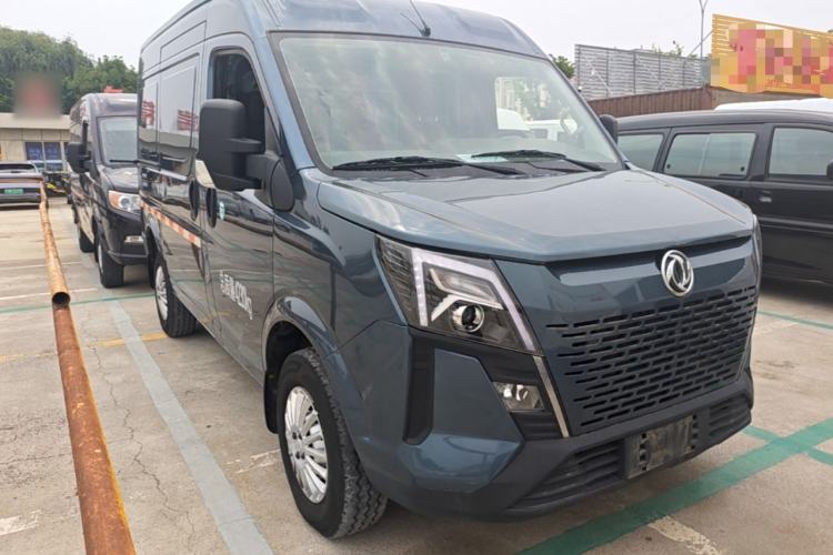 Used Dongfeng Yufeng 2023 V9+ 2.3T Manual Front-Drive Van Short Wheelbase Mid-Roof 3-Seater Exterior 1
