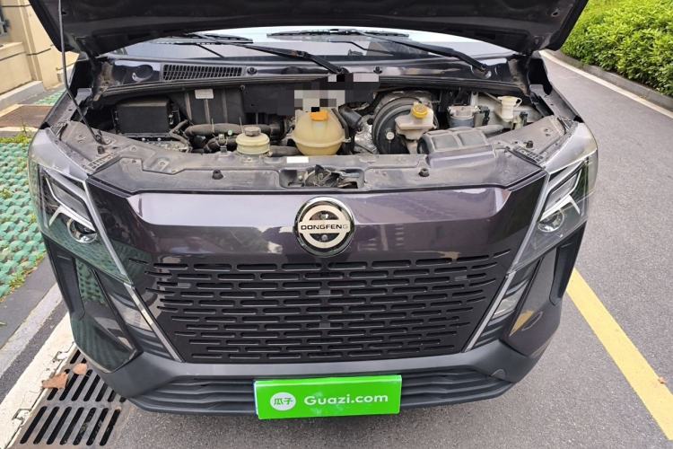 Used Dongfeng Yufeng 2023 V9+ 2.0T Automatic Front-Drive Multi-Function Mid-Roof 7/8/9-Seater Engine Bay