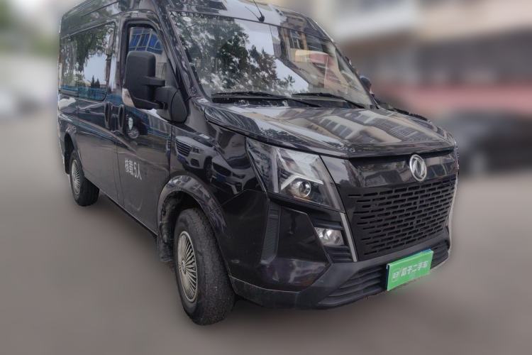 Used Dongfeng Yufeng 2023 V9+ 2.0T Manual Front-Drive Multi-Function Short-Chassis Mid-Height 5/6-Seater Front Right 45 Deg