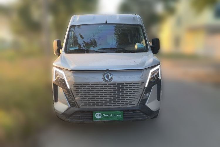 Used Dongfeng Yufeng 2023 V9+ 2.3T Manual Front-Drive Van Long Wheelbase Mid-Roof 3-Seater Front