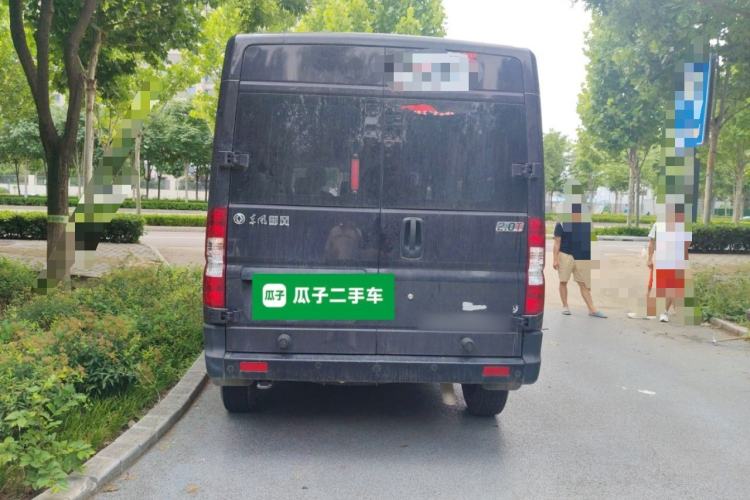 Used Dongfeng Yufeng 2023 V9+ 2.0T Automatic Front-Drive Multi-Function Mid-Roof 7/8/9-Seater Rear