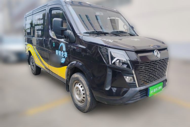 Used Dongfeng Yufeng 2023 V9+ 2.0T Automatic Front-Wheel-Drive Short Wheelbase Mid-Roof Design—5/6-Seater Front Right 45 Deg