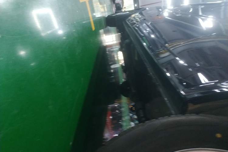 Used Dongfeng Yufeng 2023 V9+ 2.0T Automatic Front-Drive Multi-Function Mid-Roof 7/8/9-Seater Left Side Sill