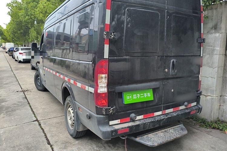 Used Dongfeng Yufeng 2023 V9+ 2.3T Manual Front-Drive Van Long Wheelbase Mid-Roof 3-Seater Rear Left 45 Deg