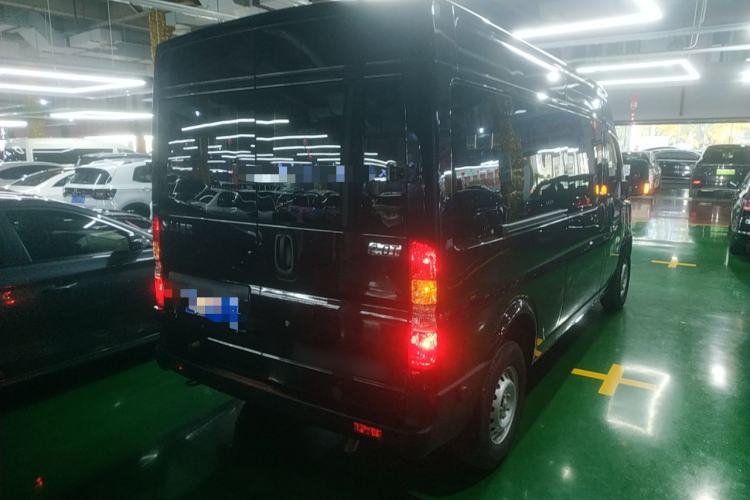 Used Dongfeng Yufeng 2023 V9+ 2.0T Automatic Front-Drive Multi-Function Mid-Roof 7/8/9-Seater Rear Right 45 Deg