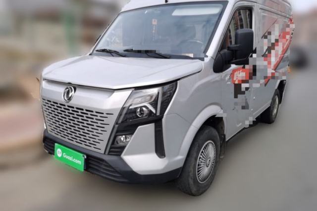 Used Dongfeng Yufeng 2023 V9+ 2.3T Manual Front-Drive Van Short Wheelbase Mid-Roof 3-Seater