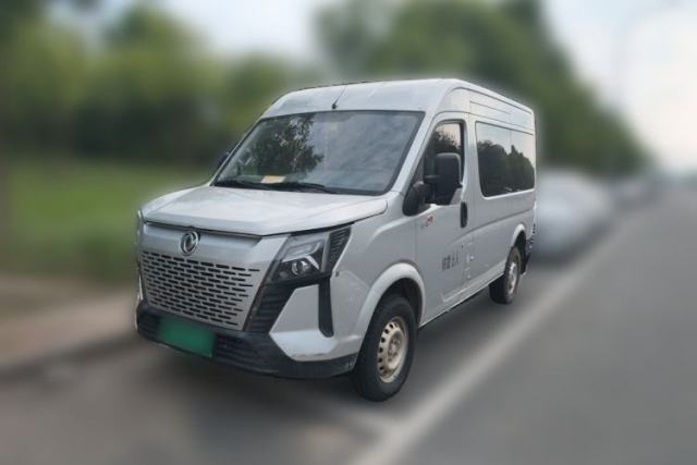 Used Dongfeng Yufeng 2023 V9+ 2.0T Manual Front-Drive Multi-Function Short-Chassis Mid-Height 5/6-Seater