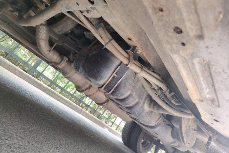 Used Dongfeng Yufeng  Chassis Front Left