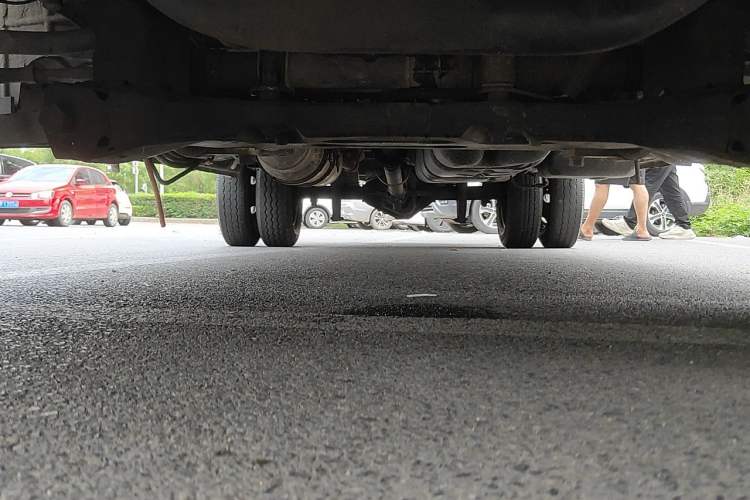 Used Dongfeng Yufeng  Chassis Front