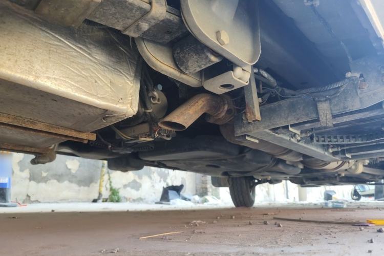Used Dongfeng Yufeng  Chassis Rear Right