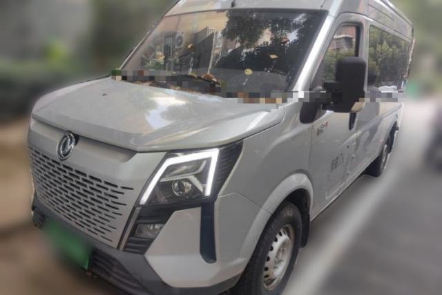 Ojetý Dongfeng Yufeng 2023 V9+ 2.0T Manual Front-Wheel-Drive Multi-Function Mid-Roof Van with 7/8/9 Seats