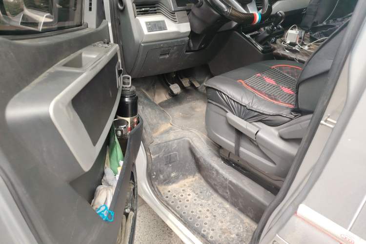 Used Dongfeng Yufeng  Driver Seat