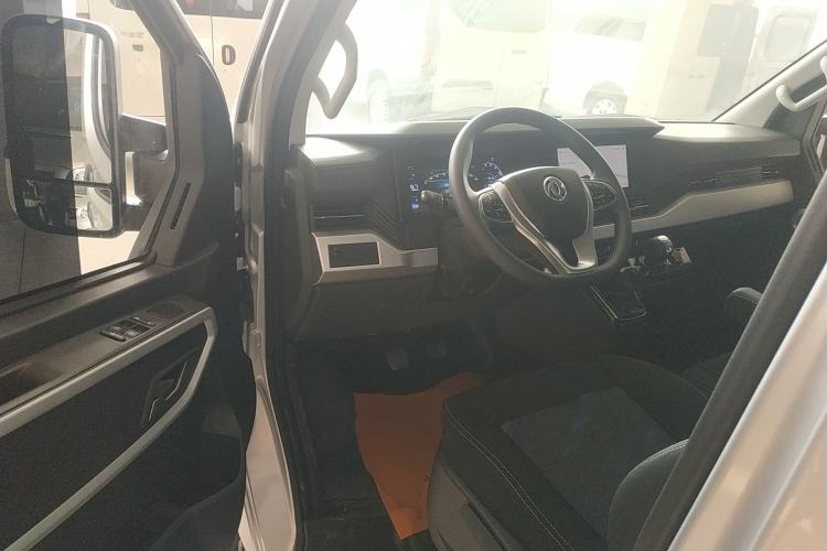 Used Dongfeng Yufeng 2023 V9+ 2.0T Manual Front-Wheel-Drive Multi-Function Mid-Roof Van with 7/8/9 Seats Driver Seat