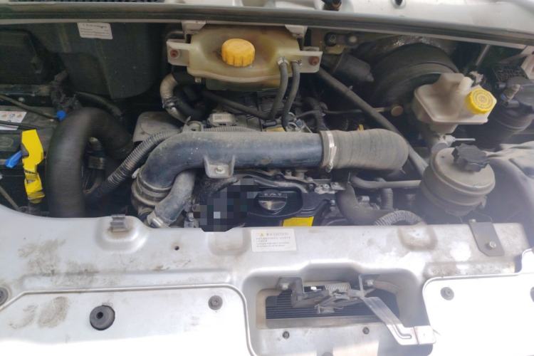 Used Dongfeng Yufeng  Engine Bay