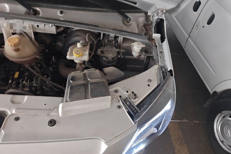 Used Dongfeng Yufeng 2023 V9+ 2.0T Automatic Front-Drive Multi-Function Mid-Roof 7/8/9-Seater Engine Bay Left