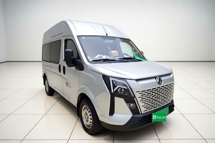 Used Dongfeng Yufeng 2023 V9+ 2.0T Manual Front-Drive Multi-Function Mid-Roof High-Roof 7/8/9-Seater Exterior 2