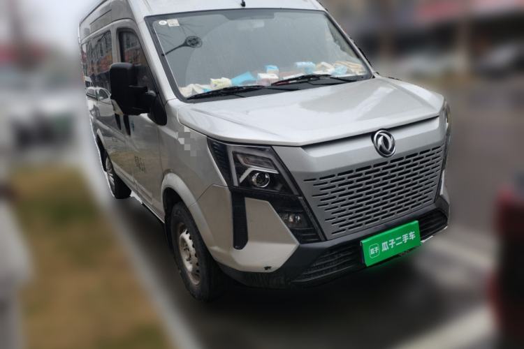Used Dongfeng Yufeng 2023 V9+ 2.0T Manual Front-Drive Multi-Function Short-Chassis Mid-Height 5/6-Seater Exterior 2