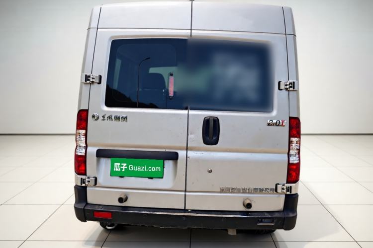 Used Dongfeng Yufeng 2023 V9+ 2.0T Manual Front-Drive Multi-Function Mid-Roof High-Roof 7/8/9-Seater Exterior 4