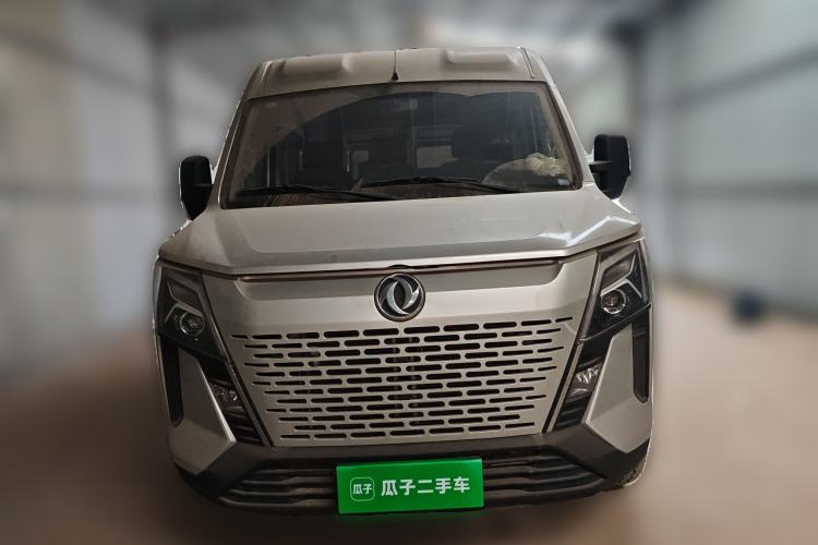 Used Dongfeng Yufeng 2023 V9+ 2.0T Manual Front-Drive Multi-Function Short-Chassis Mid-Height 5/6-Seater Front