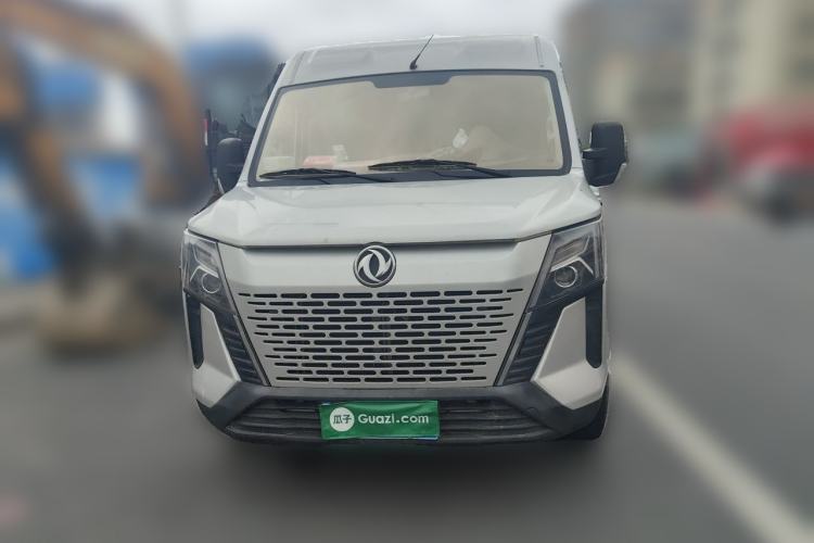 Used Dongfeng Yufeng 2023 V9+ 2.0T Manual Front-Wheel-Drive Multi-Function Mid-Roof Van with 7/8/9 Seats Front