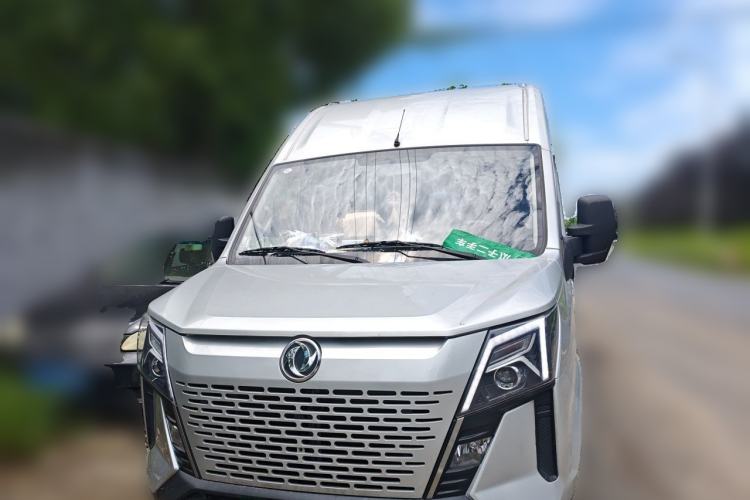 Used Dongfeng Yufeng 2023 V9+ 2.0T Manual Front-Drive Multi-Function Mid-Roof High-Roof 7/8/9-Seater Front