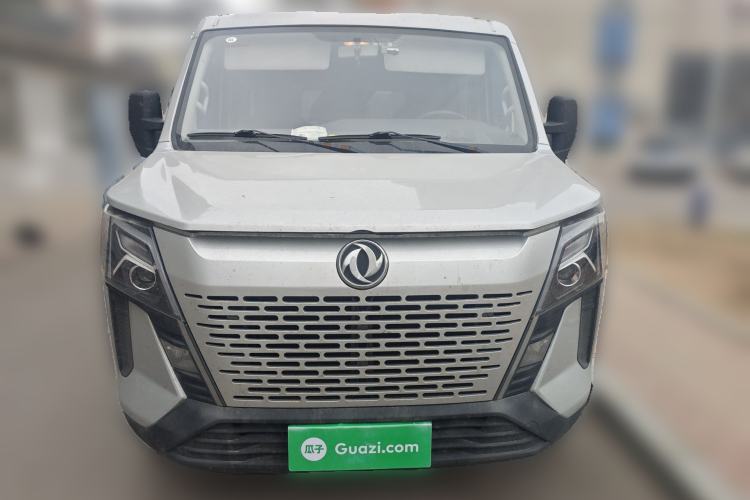 Used Dongfeng Yufeng 2023 V9+ 2.0T Manual Front-Wheel-Drive Multi-Function Short-Chassis Low-Roof 5/6-Seater Front