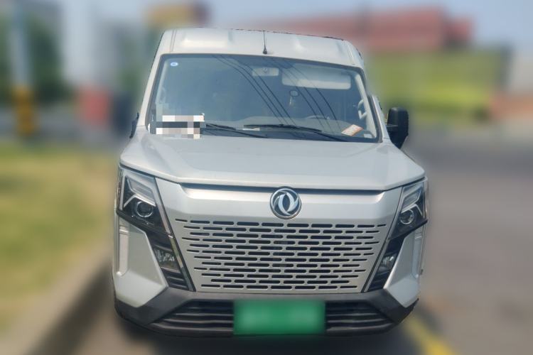 Used Dongfeng Yufeng 2023 V9+ 2.0T Manual Rear-Drive Multi-Function Mid-Height 7/8/9-Seater Front