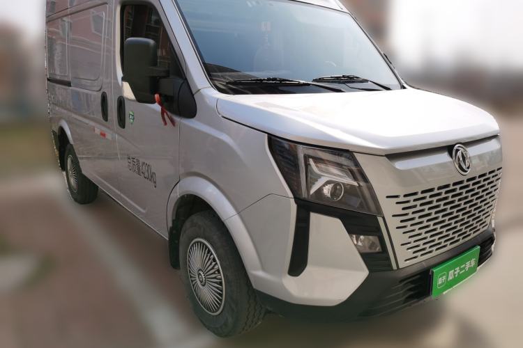 Used Dongfeng Yufeng 2023 V9+ 2.3T Manual Front-Drive Van Short Wheelbase Mid-Roof 3-Seater Front Right 45 Deg
