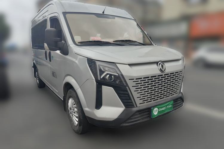 Used Dongfeng Yufeng 2023 V9+ 2.0T Manual Front-Wheel-Drive Multi-Function Mid-Roof Van with 7/8/9 Seats Front Right 45 Deg