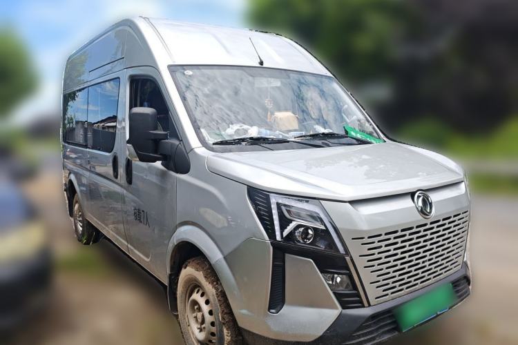 Used Dongfeng Yufeng 2023 V9+ 2.0T Manual Front-Drive Multi-Function Mid-Roof High-Roof 7/8/9-Seater Front Right 45 Deg