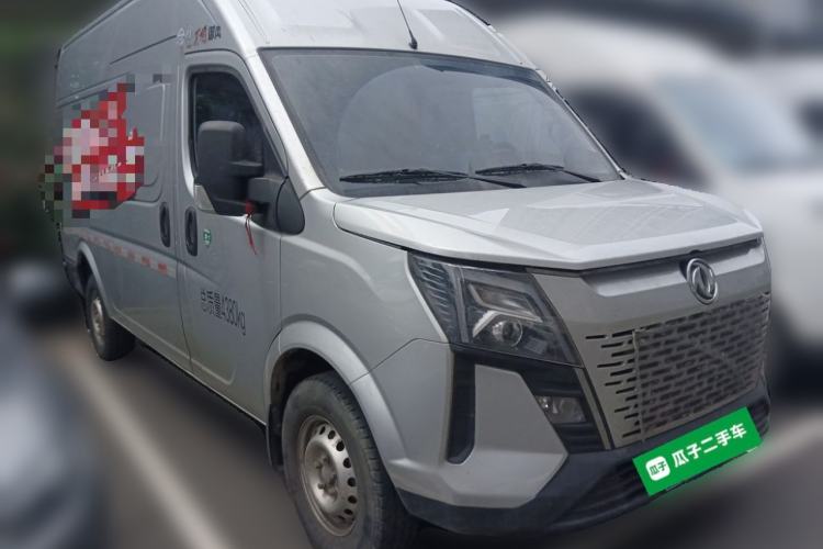 Used Dongfeng Yufeng 2023 V9+ 2.3T Manual Rear-Drive Van Long Wheelbase Mid-Roof Design 3-Seater Front Right 45 Deg