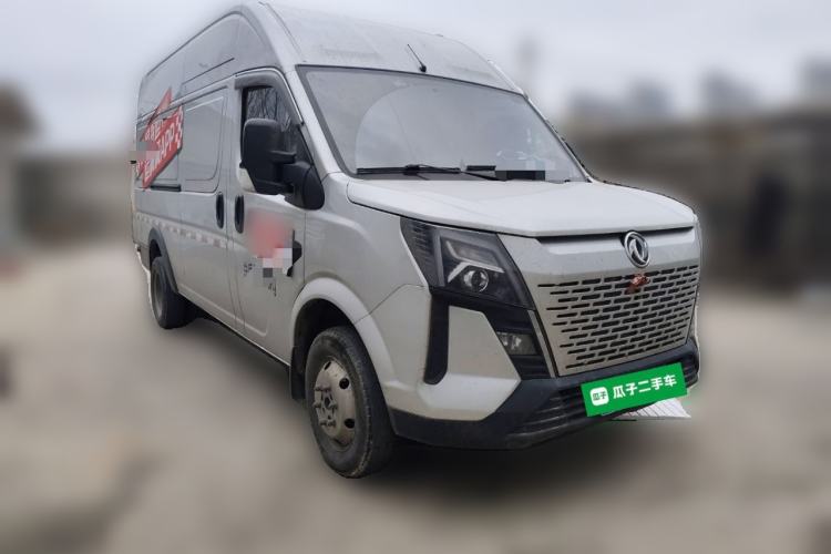Used Dongfeng Yufeng 2023 V9+ 2.3T Manual Rear-Drive Cargo Van with Dual Rear Tires 3-Seater Front Right 45 Deg
