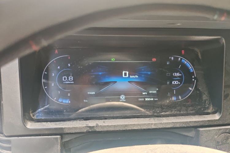 Used Dongfeng Yufeng 2023 V9+ 2.0T Manual Front-Drive Multi-Function Mid-Roof High-Roof 7/8/9-Seater Instrument Cluster